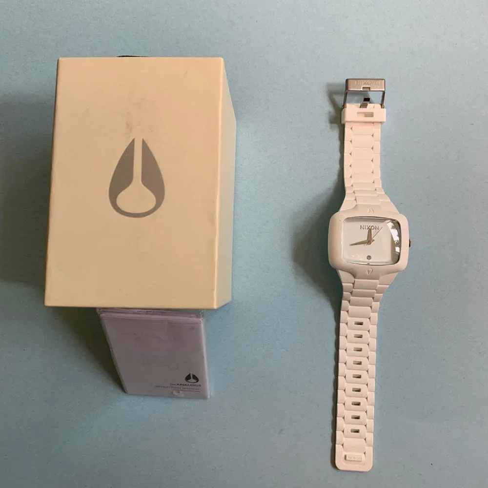 NIXON WATCH - Picture 1 of 6